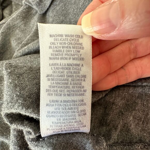 Splendid Dark Heather Gray Light Weight Long Sleeve Deep VNeck Sweater Top Med - Picture 7 of 10